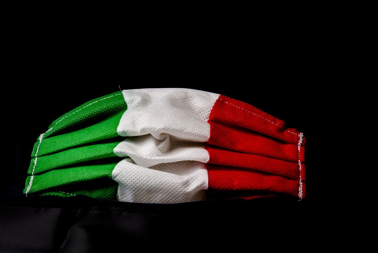 MASCHERINE LAVABILI REALIZZATE IN STOFFA – FUNZIONANO?